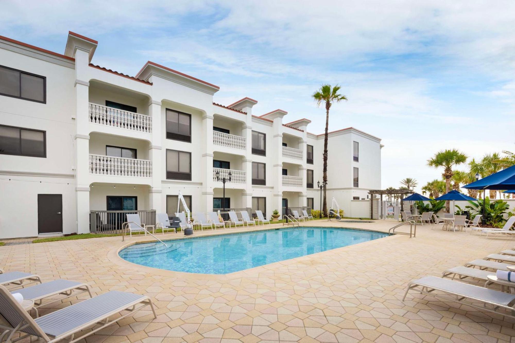 Hampton Inn & Suites St. Augustine-Vilano Beach Exterior photo